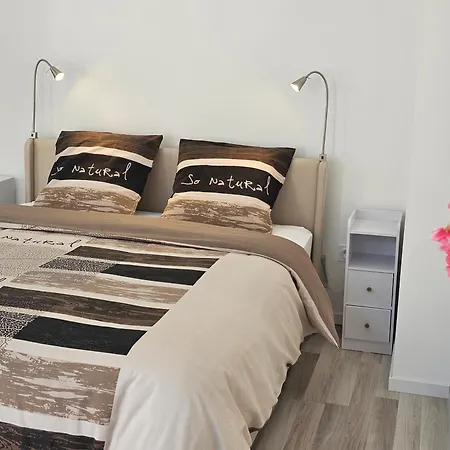 Des Etoffes Apartment *
